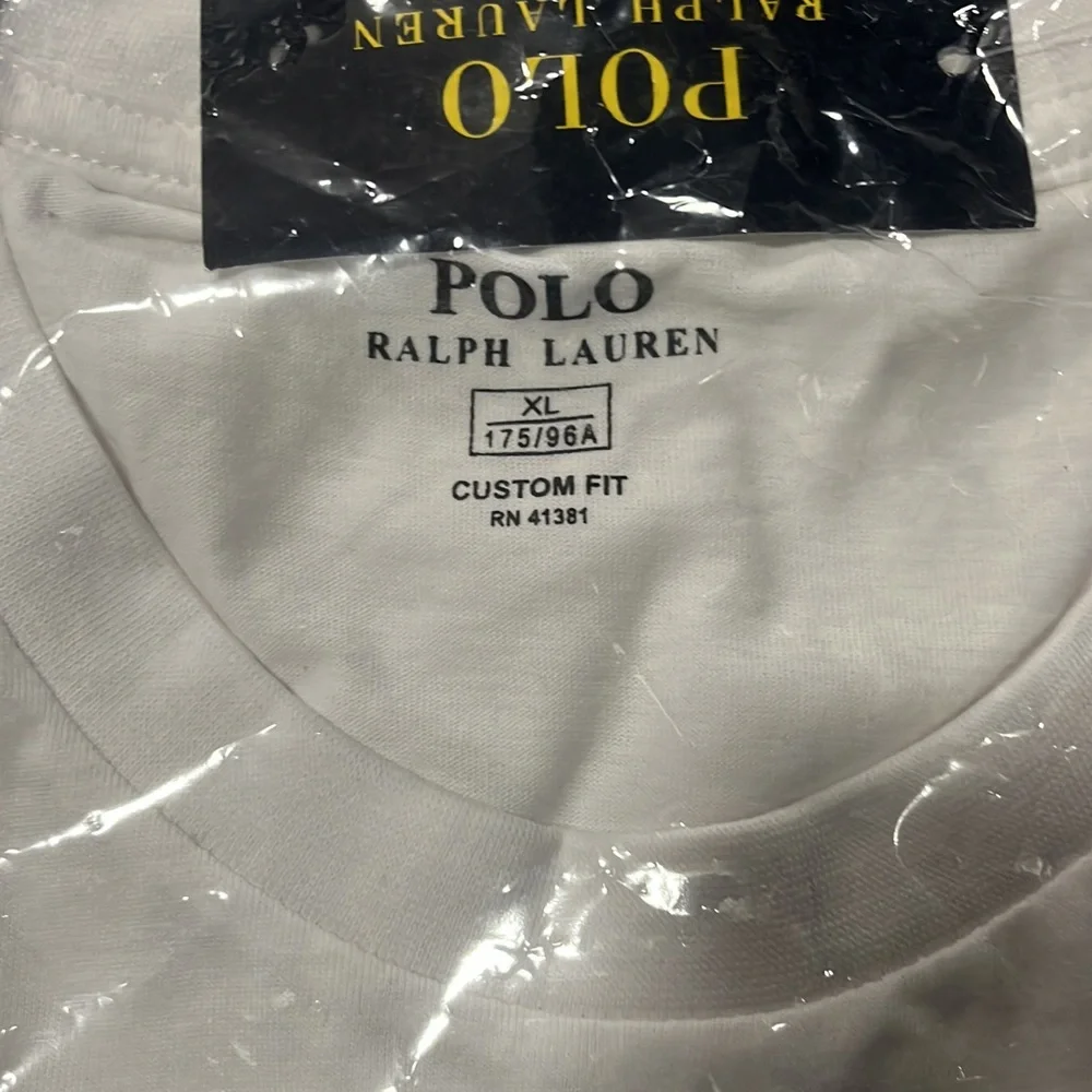 Polo Ralph Lauren White Tshirt - Picture 2 of 4